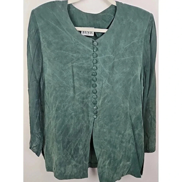 Basic USA Brand Green Long Sleeve Round Neck Blouse Button Down Top - Picture 9 of 9